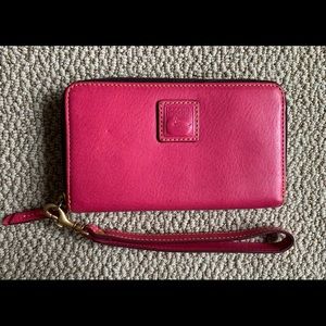 Dooney & Bourke zip wallet